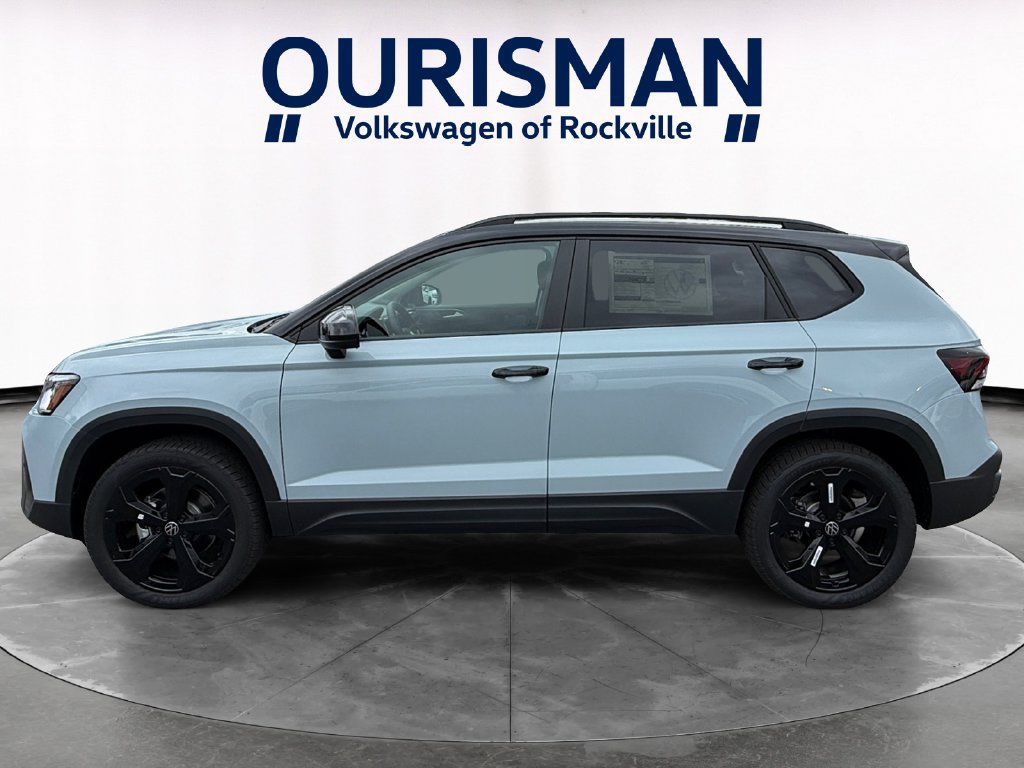 New 2027 Volkswagen Taos SE AWD/4WD image 3