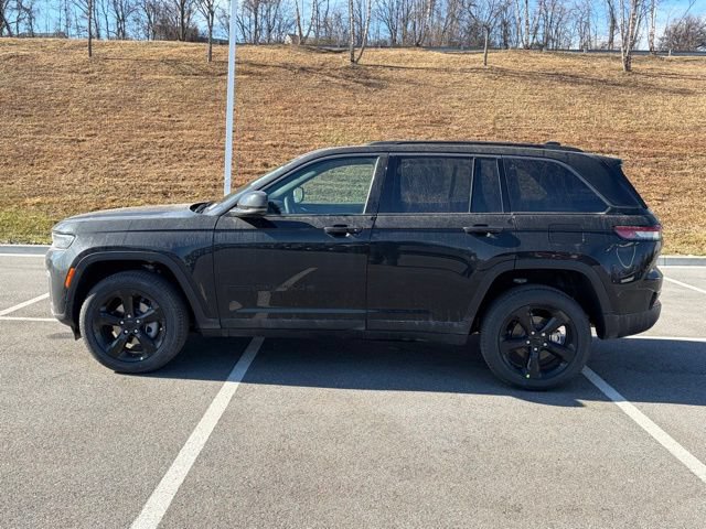 New 2026 Jeep Grand Cherokee Limited w/ Limited Altitude Package AWD/4WD image 4