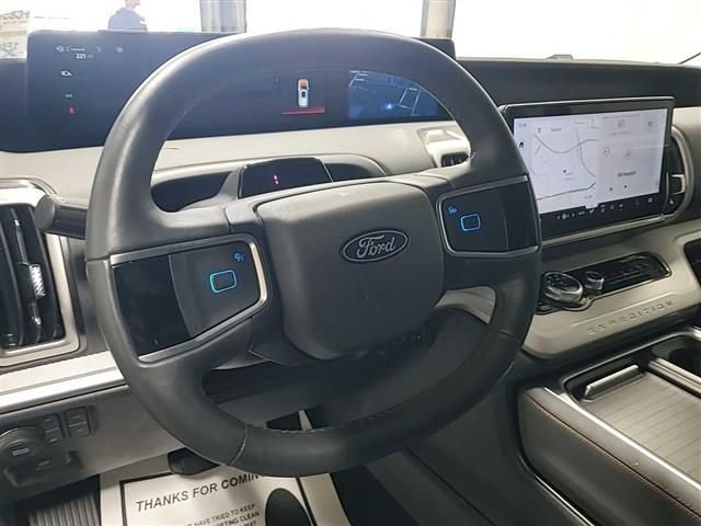 Used 2025 Ford Expedition Active image 20