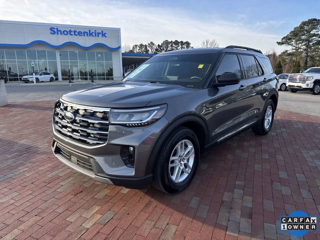 Used 2025 Ford Explorer Active w/ Active Comfort Package image 32