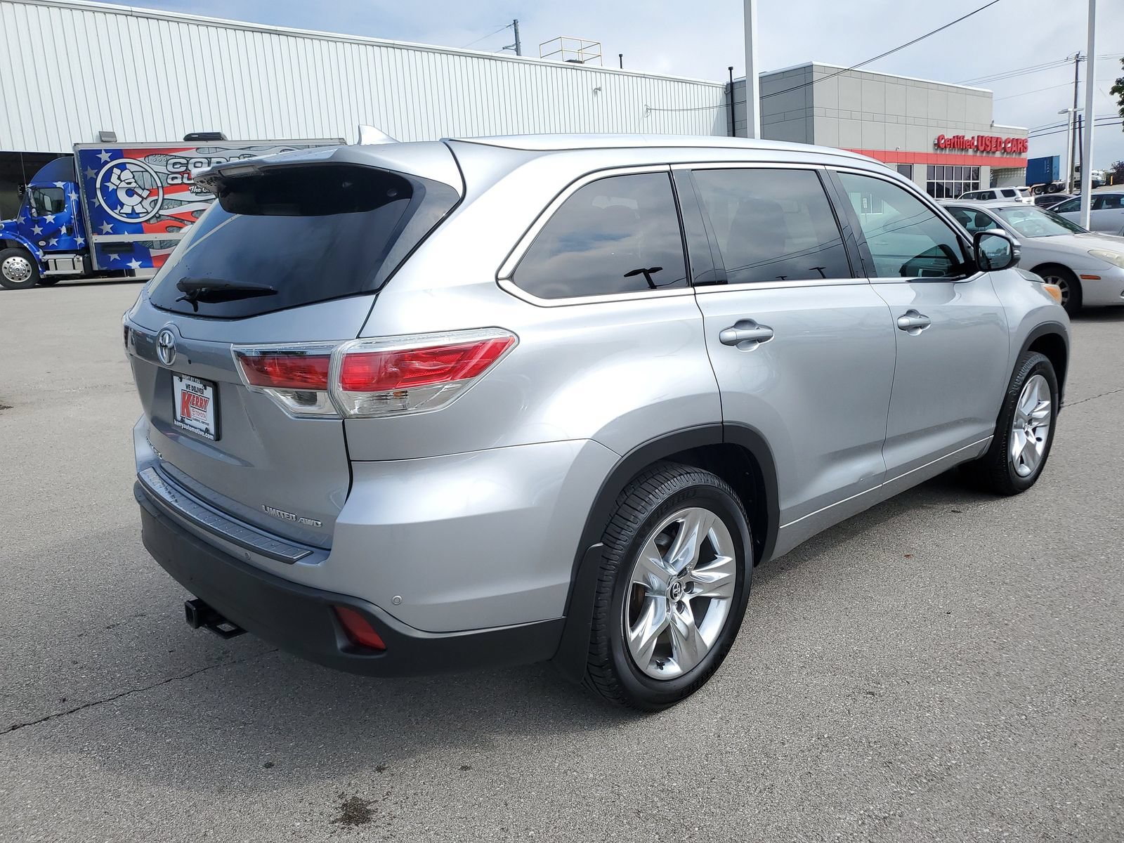 Used 2016 Toyota Highlander Limited Platinum AWD/4WD image 4