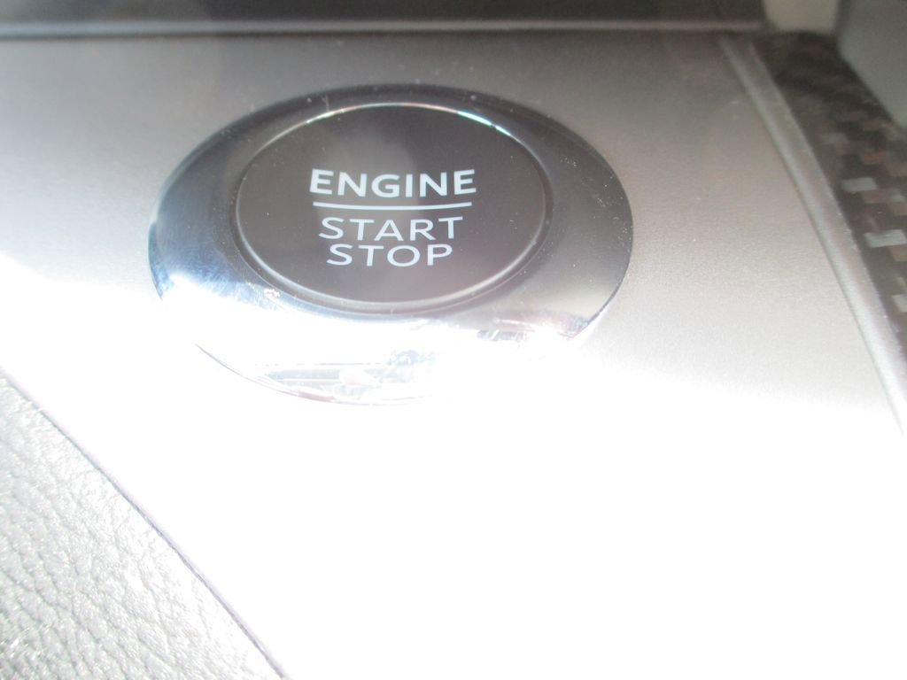 Used 2023 Ford Explorer XLT w/ Equipment Group 202A image 30