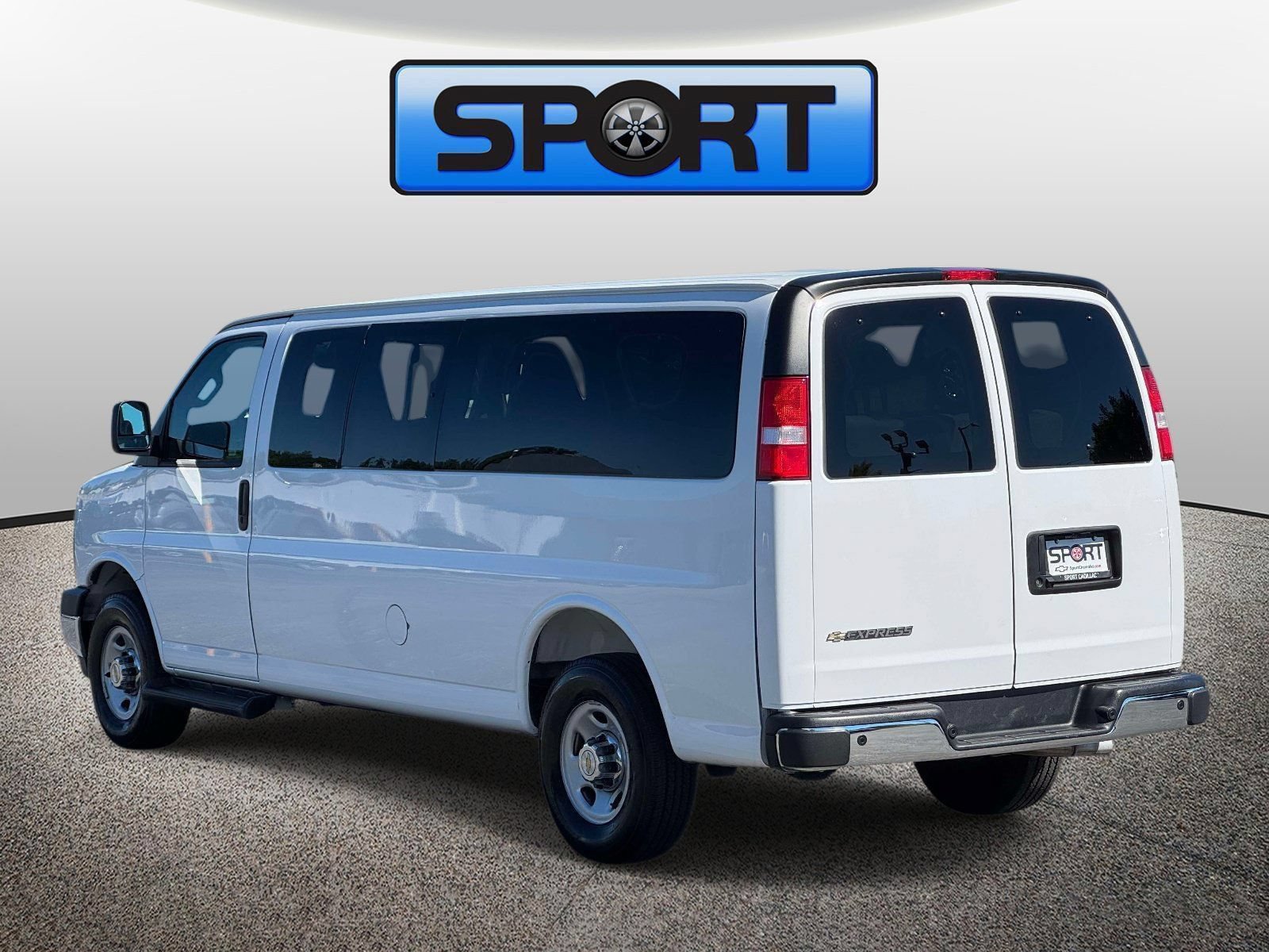 Used 2025 Chevrolet Express 3500 LT w/ LT Preferred Equipment Group RWD video 2