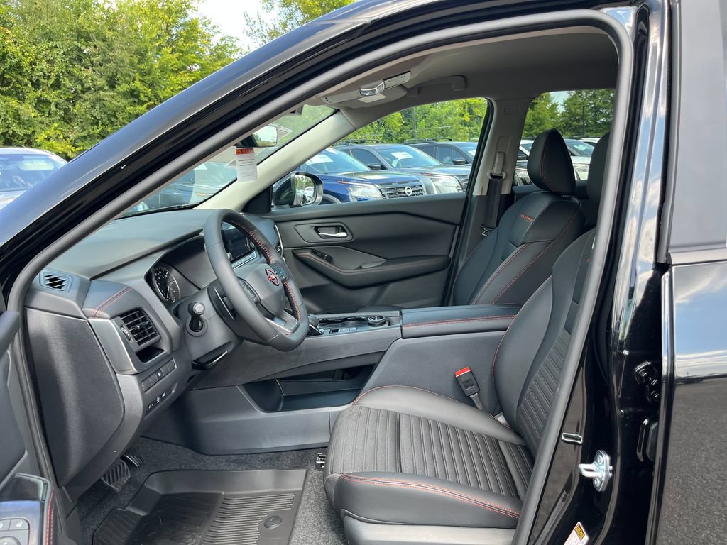 New 2026 Nissan Rogue SV AWD/4WD image 10