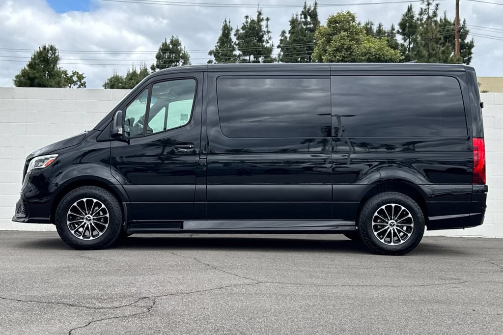 Used 2025 Mercedes-Benz Sprinter 2500 image 9