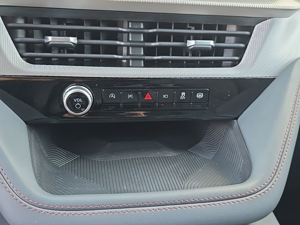 New 2026 Ford Explorer Active image 29