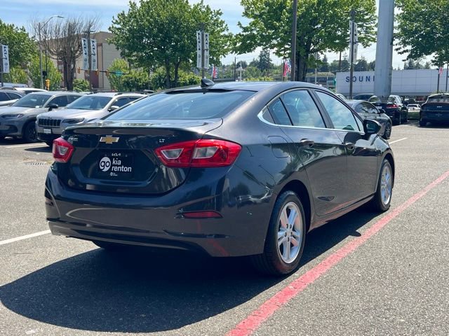 Used 2017 Chevrolet Cruze LT FWD image 7