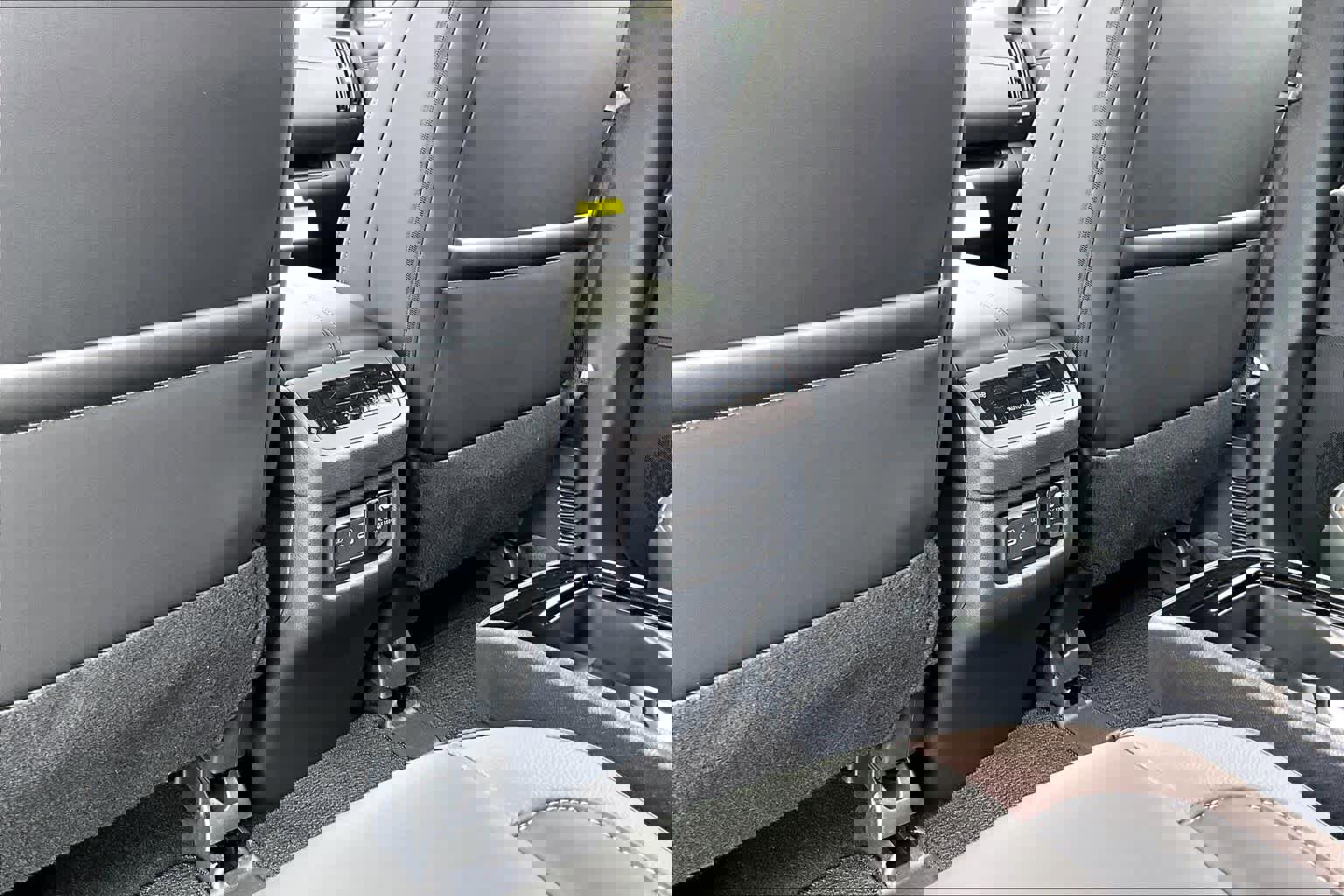 New 2026 Nissan Pathfinder Platinum image 18