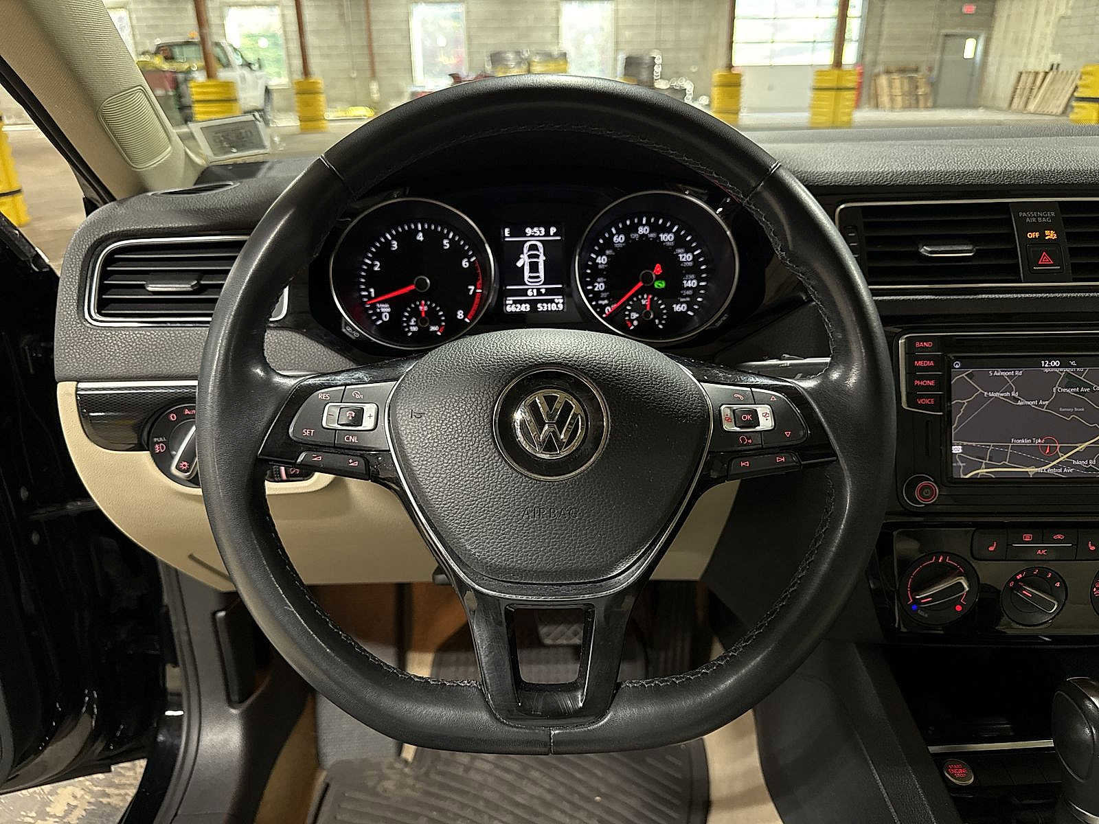 Used 2016 Volkswagen Jetta SEL w/ Lighting Package image 18