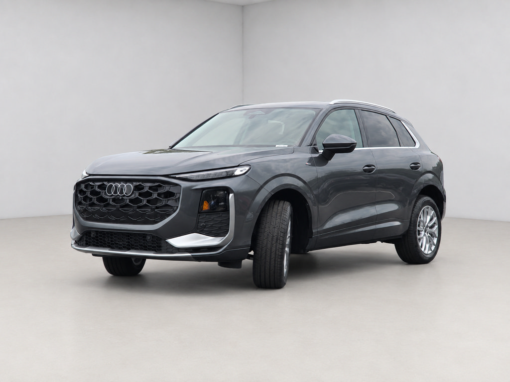 New 2026 Audi Q3 quattro 2.0T AWD/4WD image 3