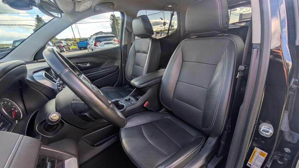 Used 2023 GMC Terrain SLT w/ Infotainment Package II AWD/4WD image 11