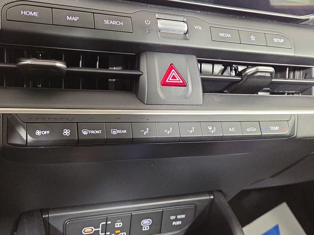 Certified 2025 Kia K4 FWD image 18