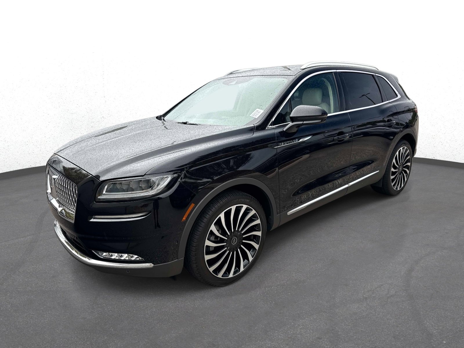 Used 2021 Lincoln Nautilus Black Label w/ Class II Trailer Tow Package image 7