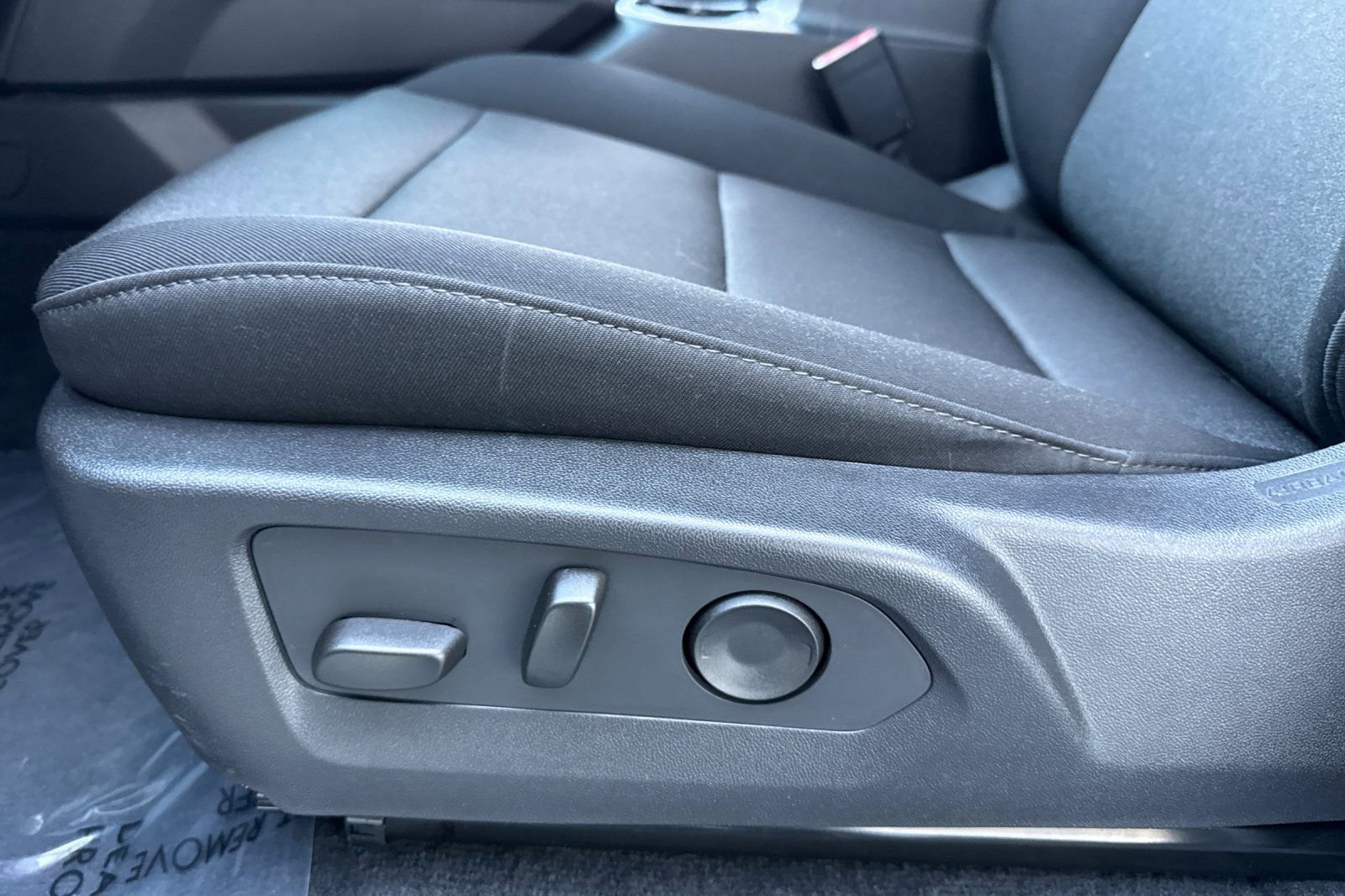 Used 2026 Chevrolet Colorado W/T w/ WT Convenience Package II image 14