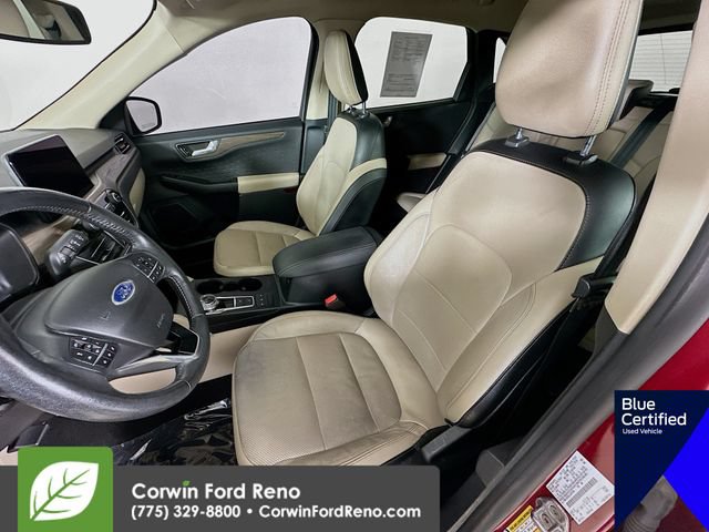 Certified 2020 Ford Escape Titanium AWD/4WD image 25