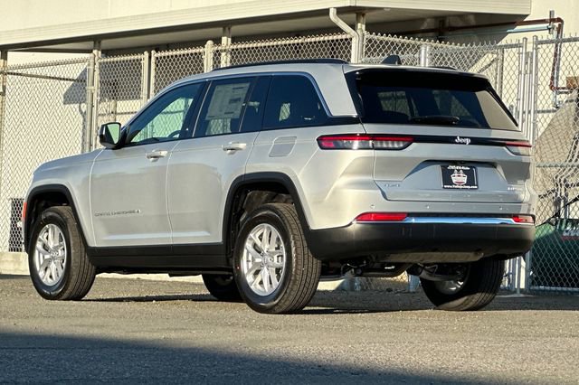 New 2025 Jeep Grand Cherokee Laredo X w/ Luxury Tech Group I image 6