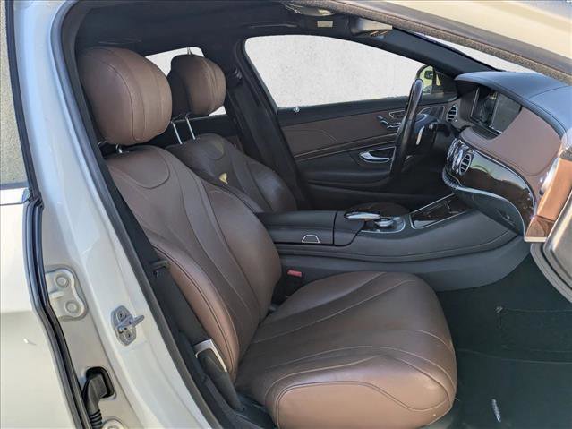 Used 2017 Mercedes-Benz S 550 Sedan image 19