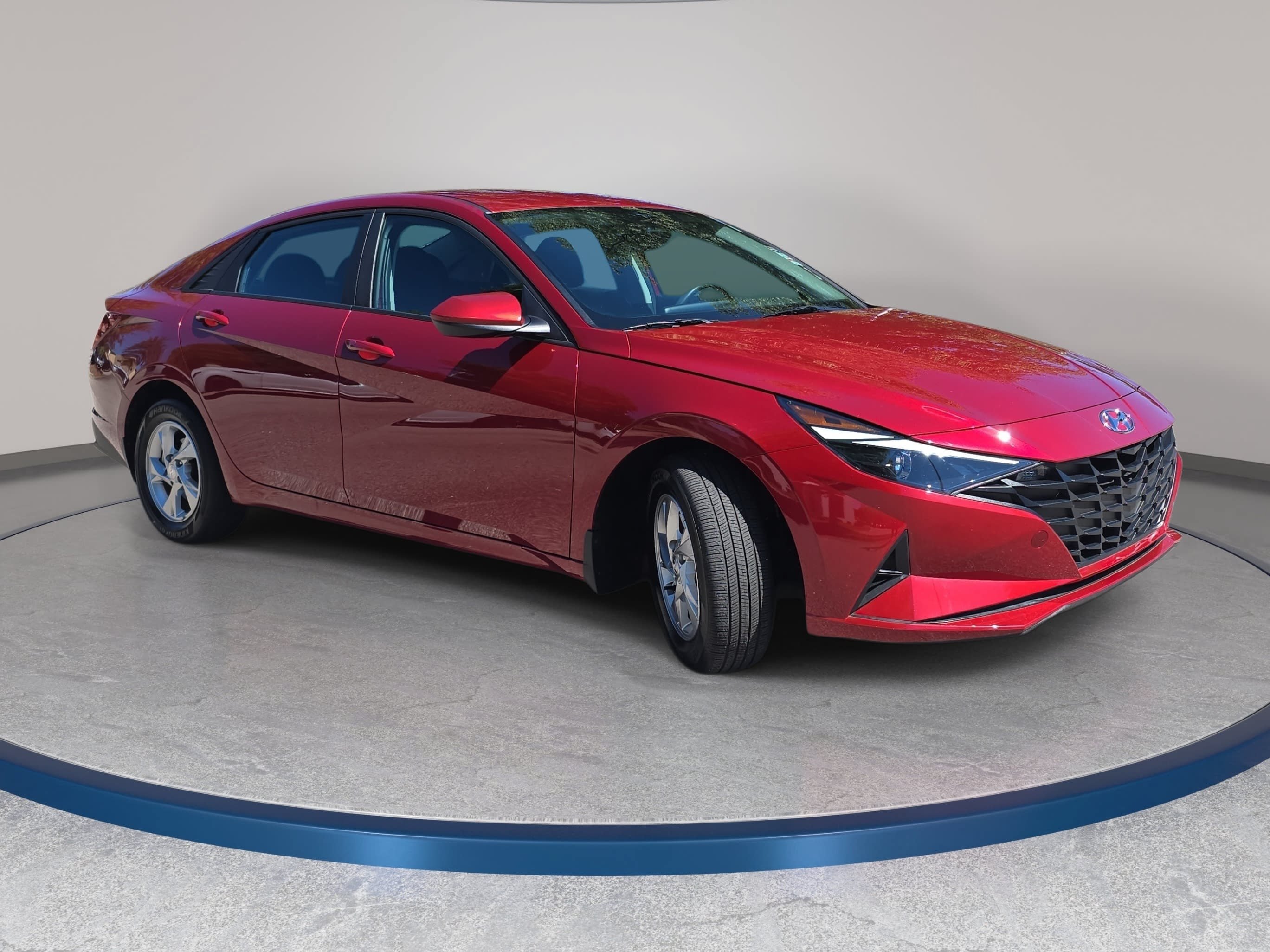 Used 2023 Hyundai Elantra SE FWD image 3