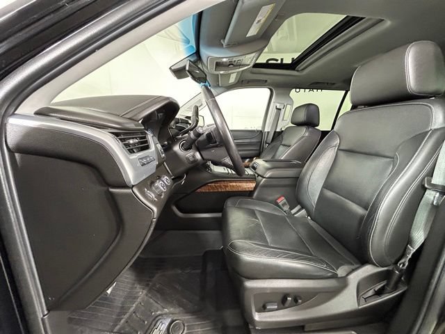 Used 2019 Chevrolet Suburban Premier AWD/4WD image 26