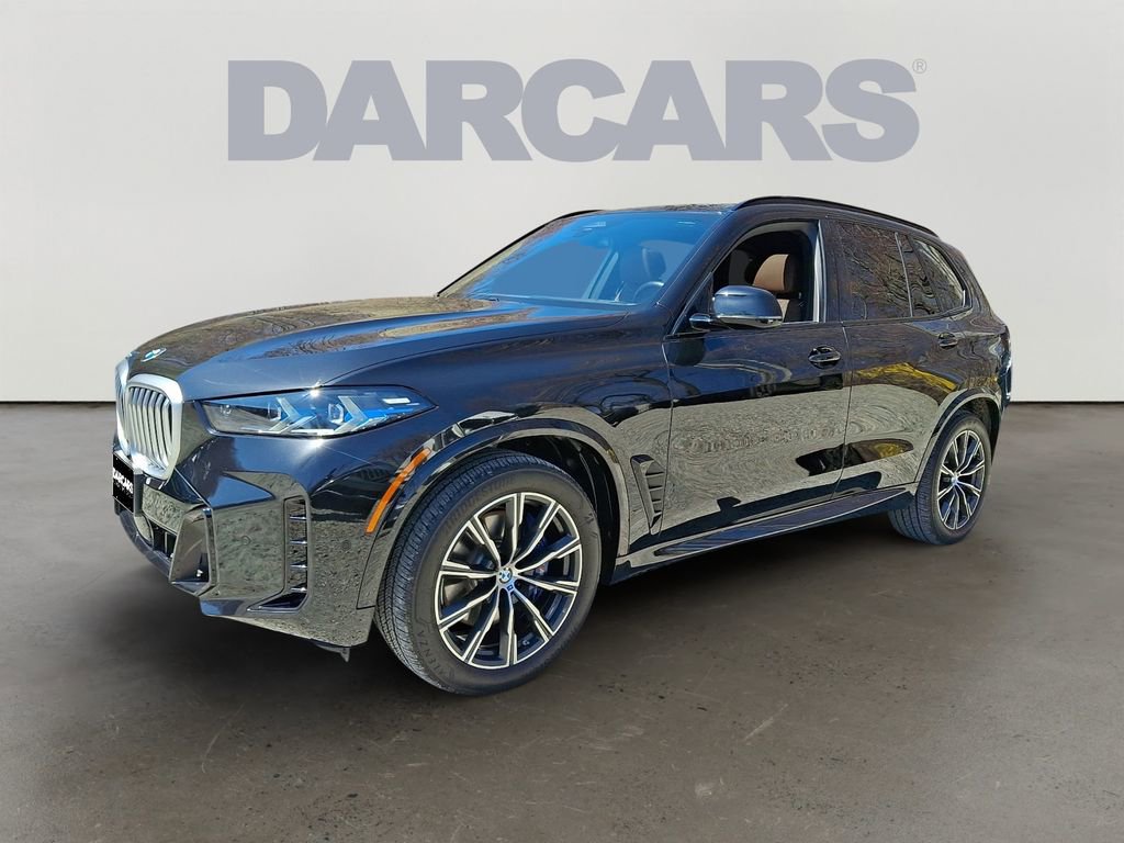 Used 2024 BMW X5 xDrive40i w/ M Sport Package image 3