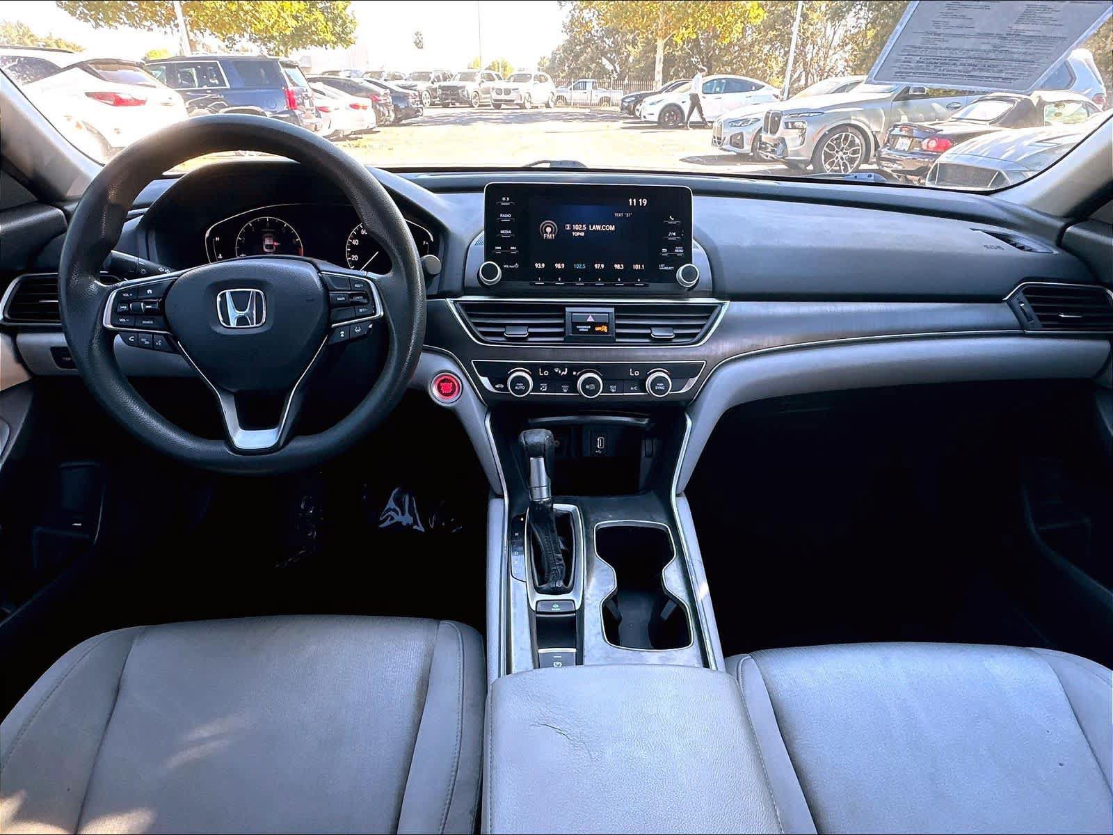 Used 2018 Honda Accord LX image 9