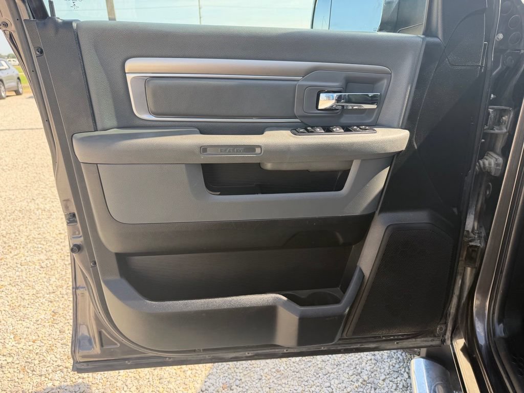 Used 2016 RAM 1500 Big Horn AWD/4WD image 9