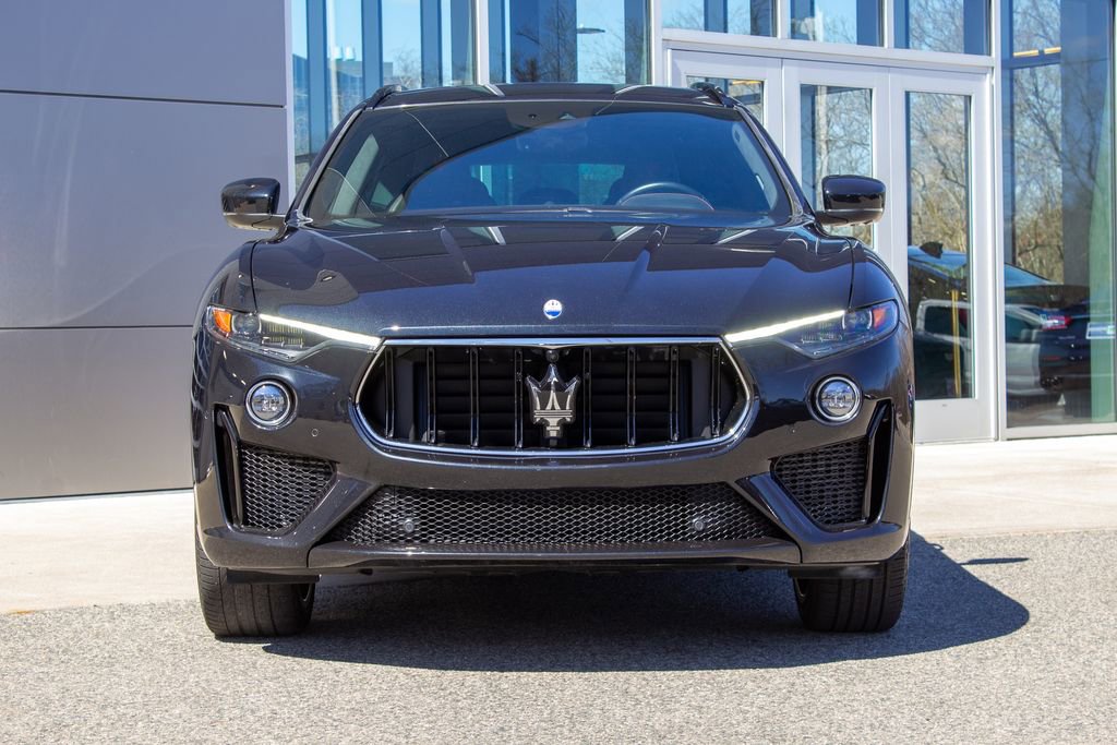 Used 2022 Maserati Levante Modena S AWD/4WD image 2