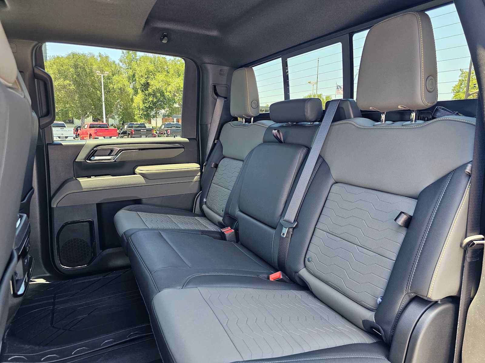New 2026 Chevrolet Silverado 2500 ZR2 AWD/4WD image 25