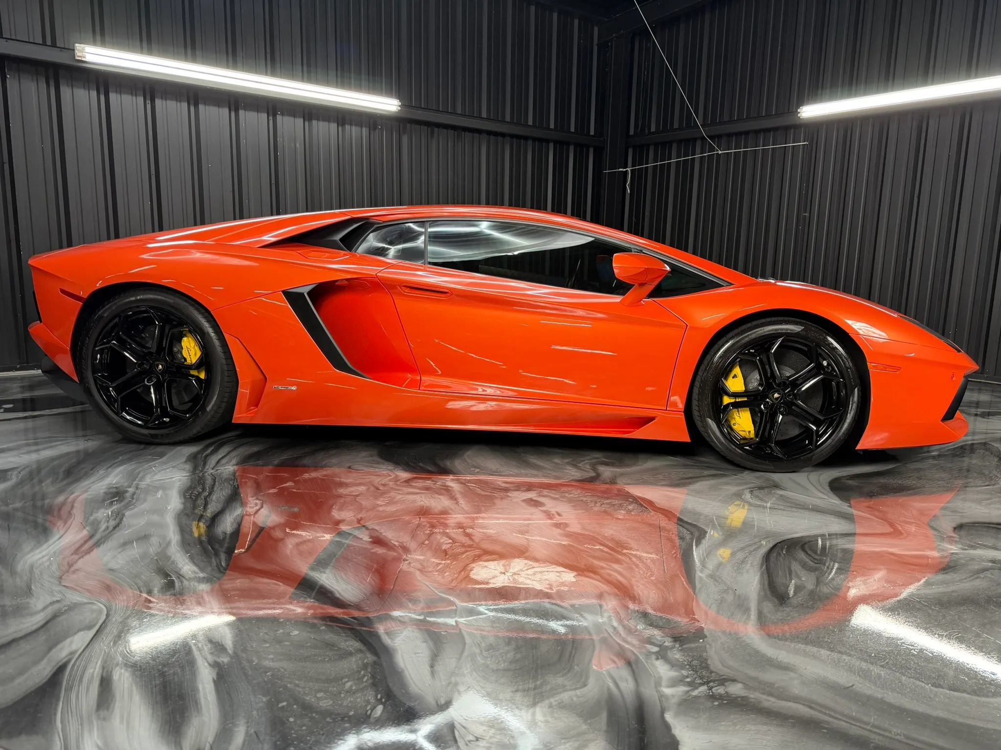 Used 2012 Lamborghini Aventador LP 700-4 AWD/4WD image 18