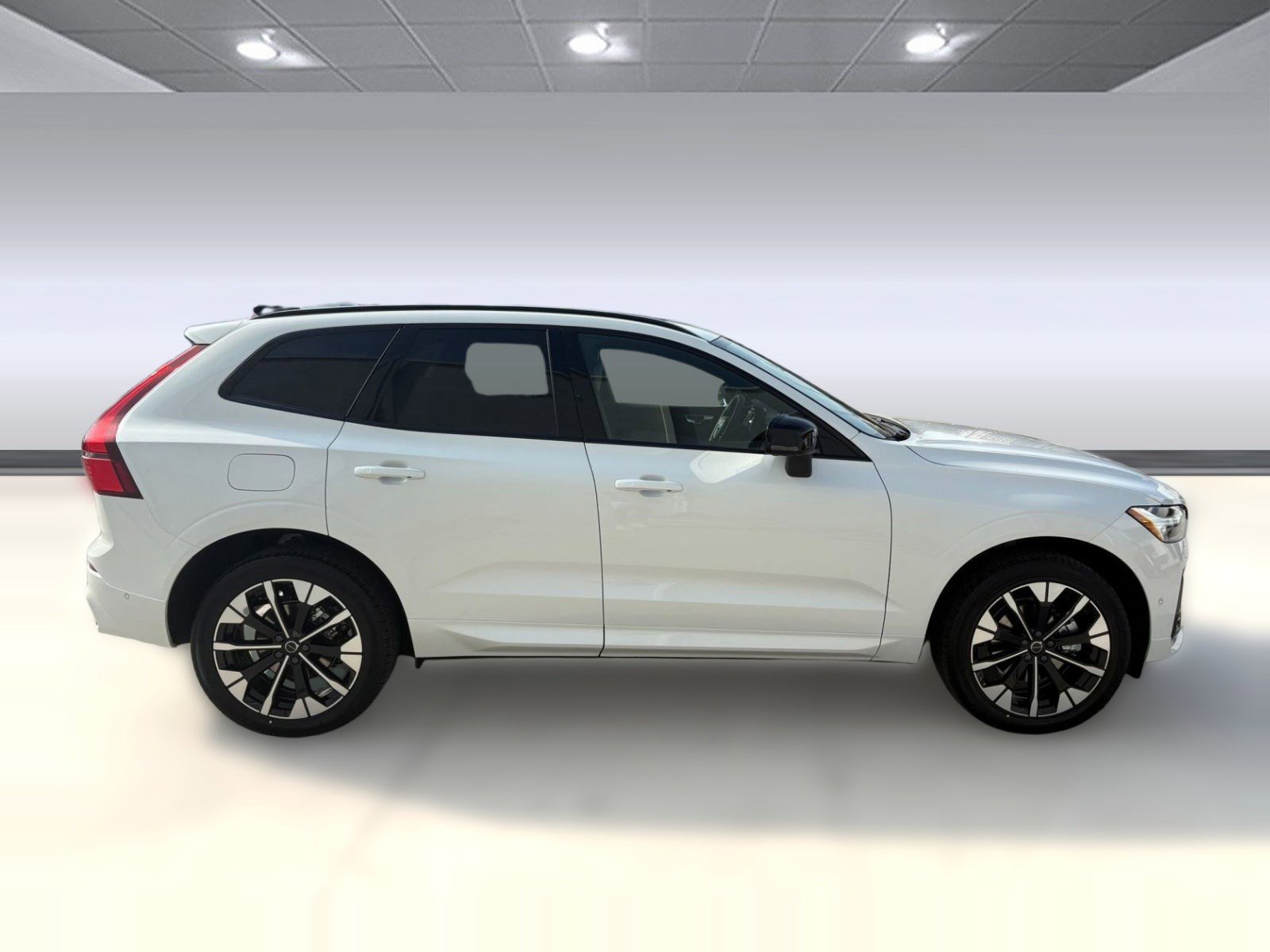 Certified 2026 Volvo XC60 B5 Plus w/ Protection Package Premier image 8