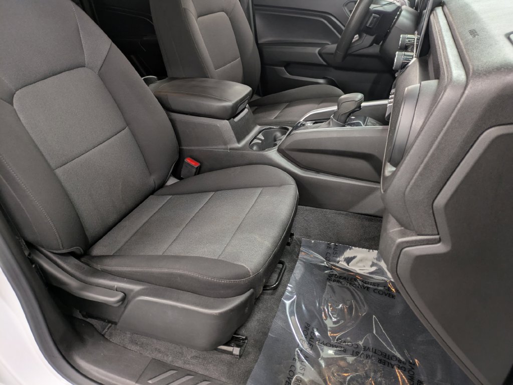 Certified 2024 Chevrolet Colorado Trail Boss w/ Advanced Trailering Package AWD/4WD image 29