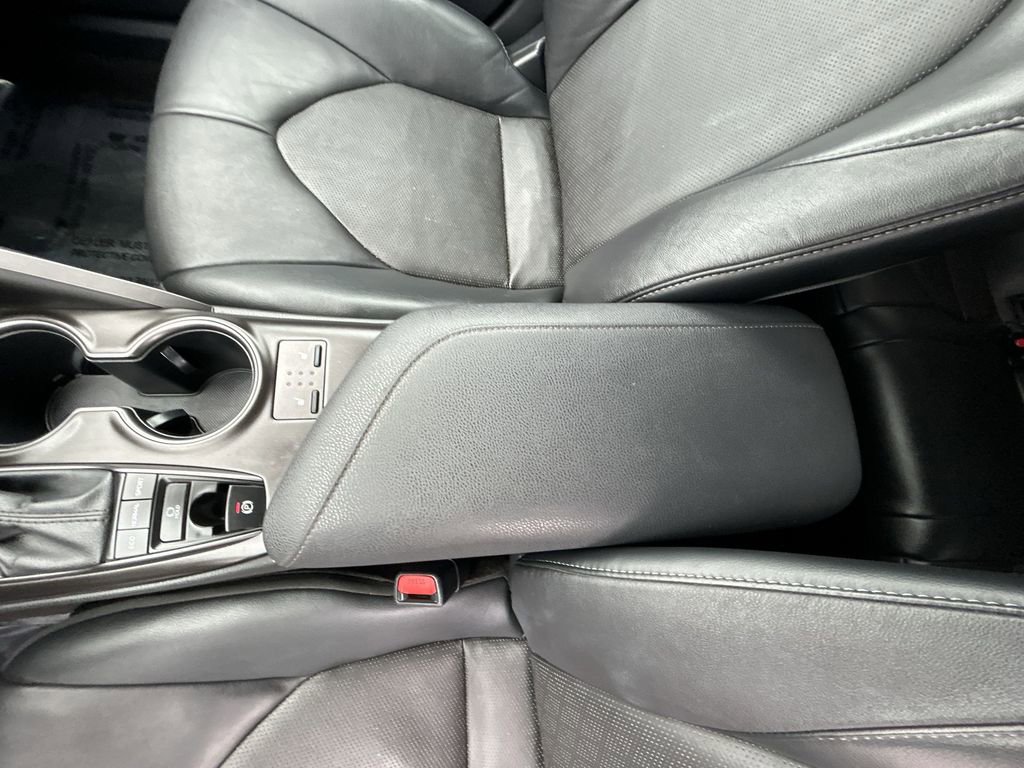 Used 2023 Toyota Camry XSE image 20