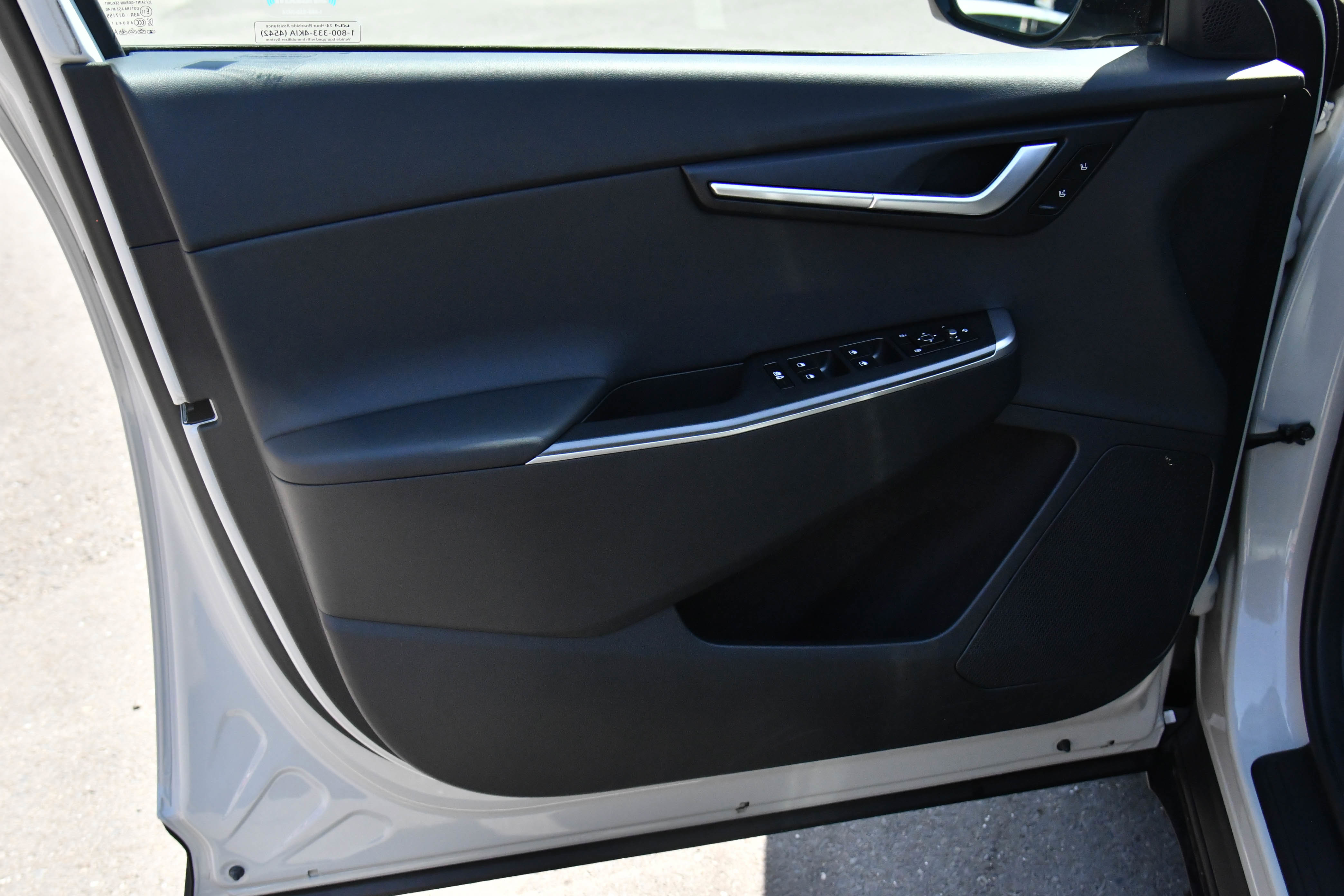 Used 2024 Kia EV6 Light RWD image 14
