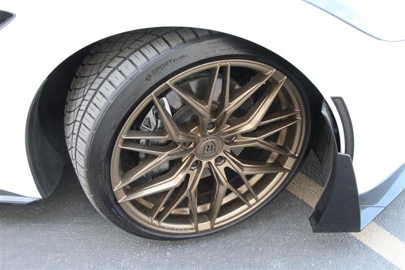 Used 2015 Chevrolet Corvette Stingray Coupe w/ 2LT Preferred Equipment Group image 40