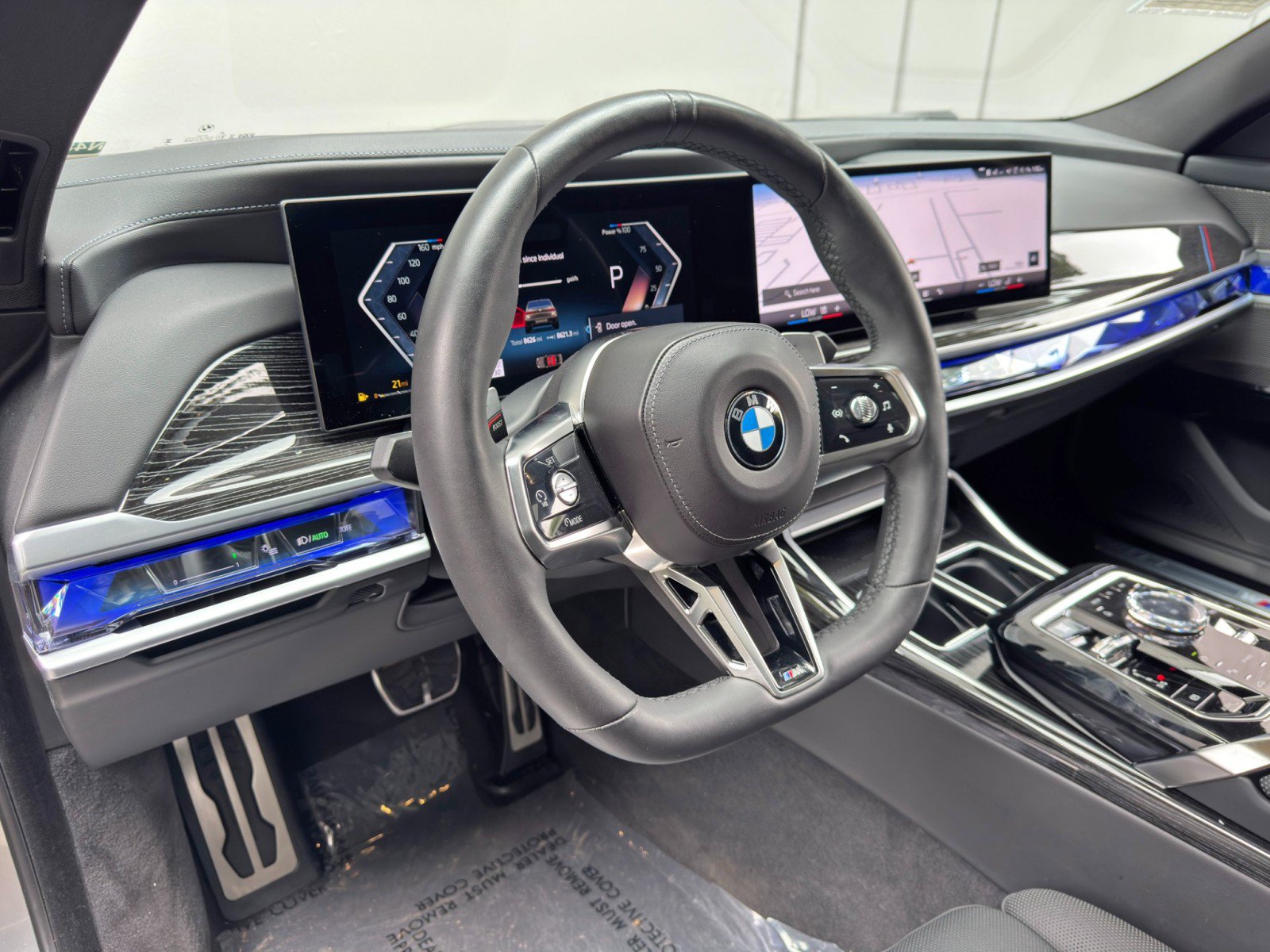 Used 2023 BMW 740i RWD image 15
