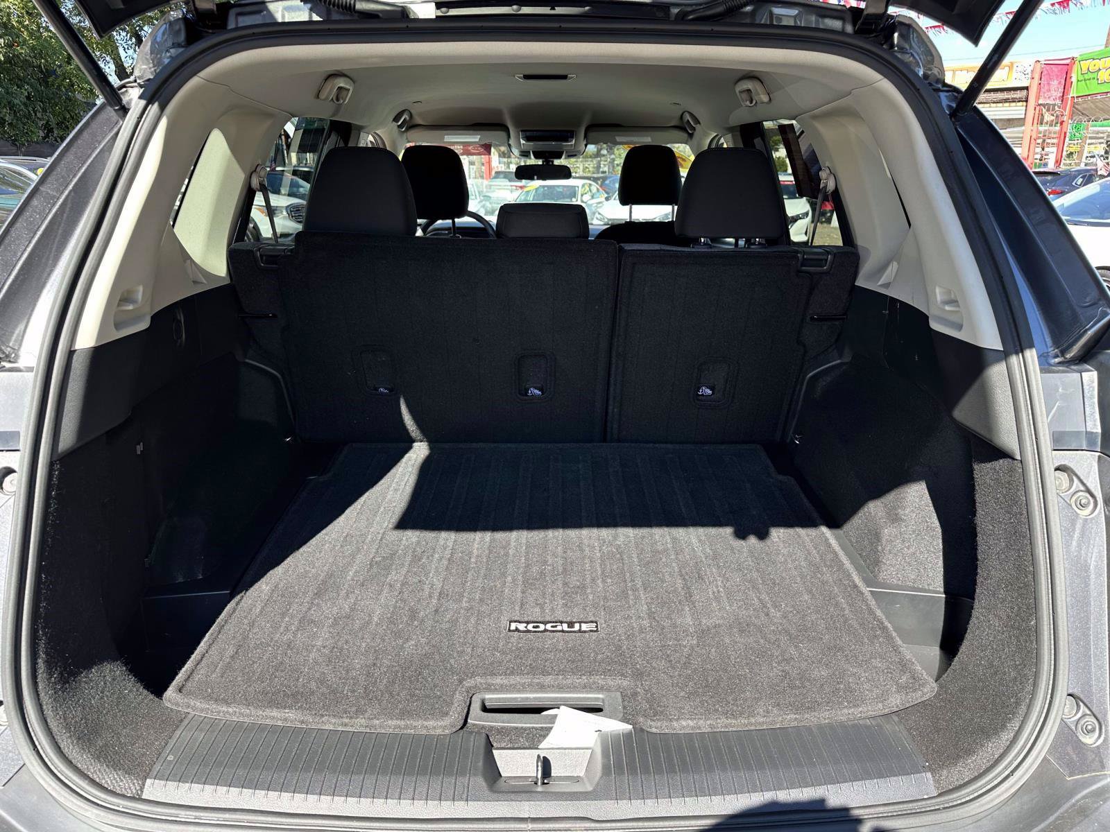 Certified 2022 Nissan Rogue SV AWD/4WD image 13
