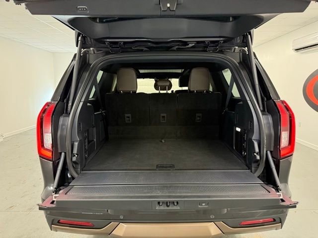 Used 2025 Ford Expedition Max King Ranch image 9