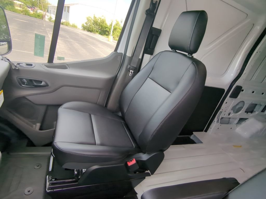 New 2025 Ford Transit 350 148 Medium Roof RWD image 15