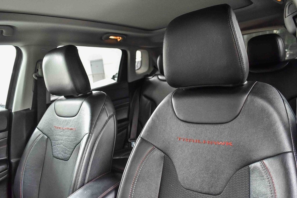 Used 2022 Jeep Compass Trailhawk w/ Sun and Sound Group image 24