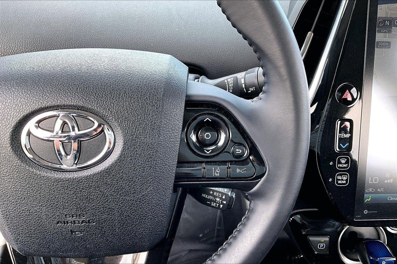 Used 2022 Toyota Prius Prime XLE image 17