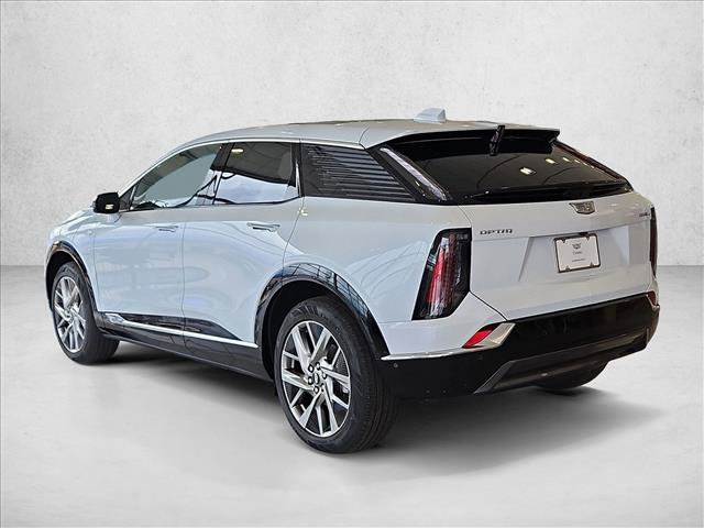 New 2026 Cadillac Optiq Luxury 2 w/ LPO, Floor Liner Package AWD/4WD image 9