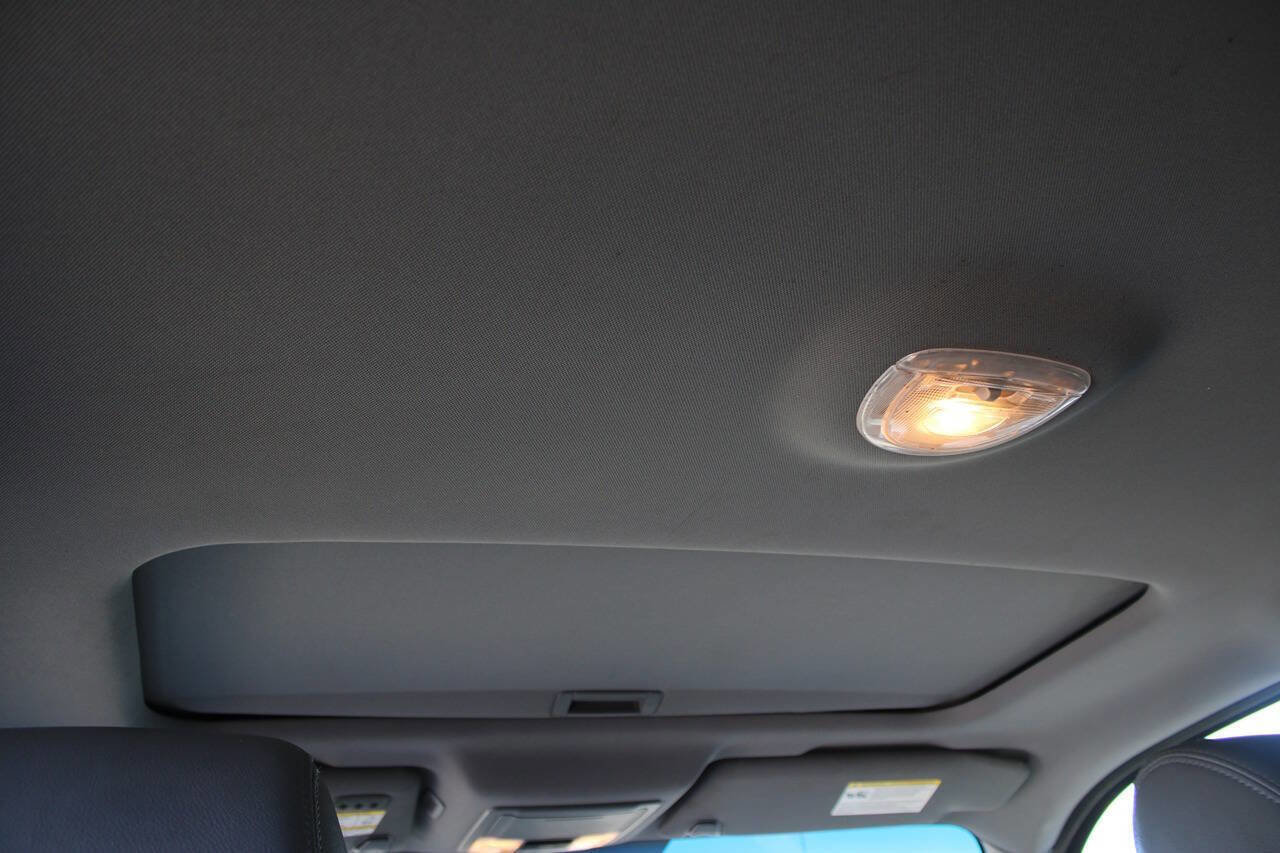 Used 2011 Ford F150 Platinum AWD/4WD image 11