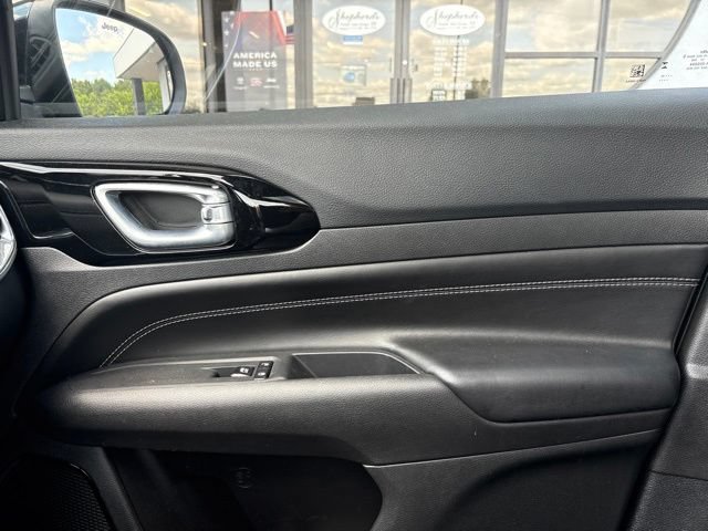Used 2023 Jeep Compass High Altitude AWD/4WD image 23