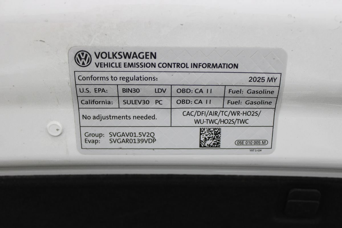 Used 2025 Volkswagen Jetta Sport FWD image 36