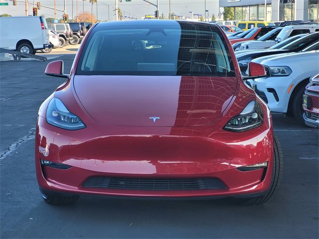 Used 2023 Tesla Model Y Performance image 2