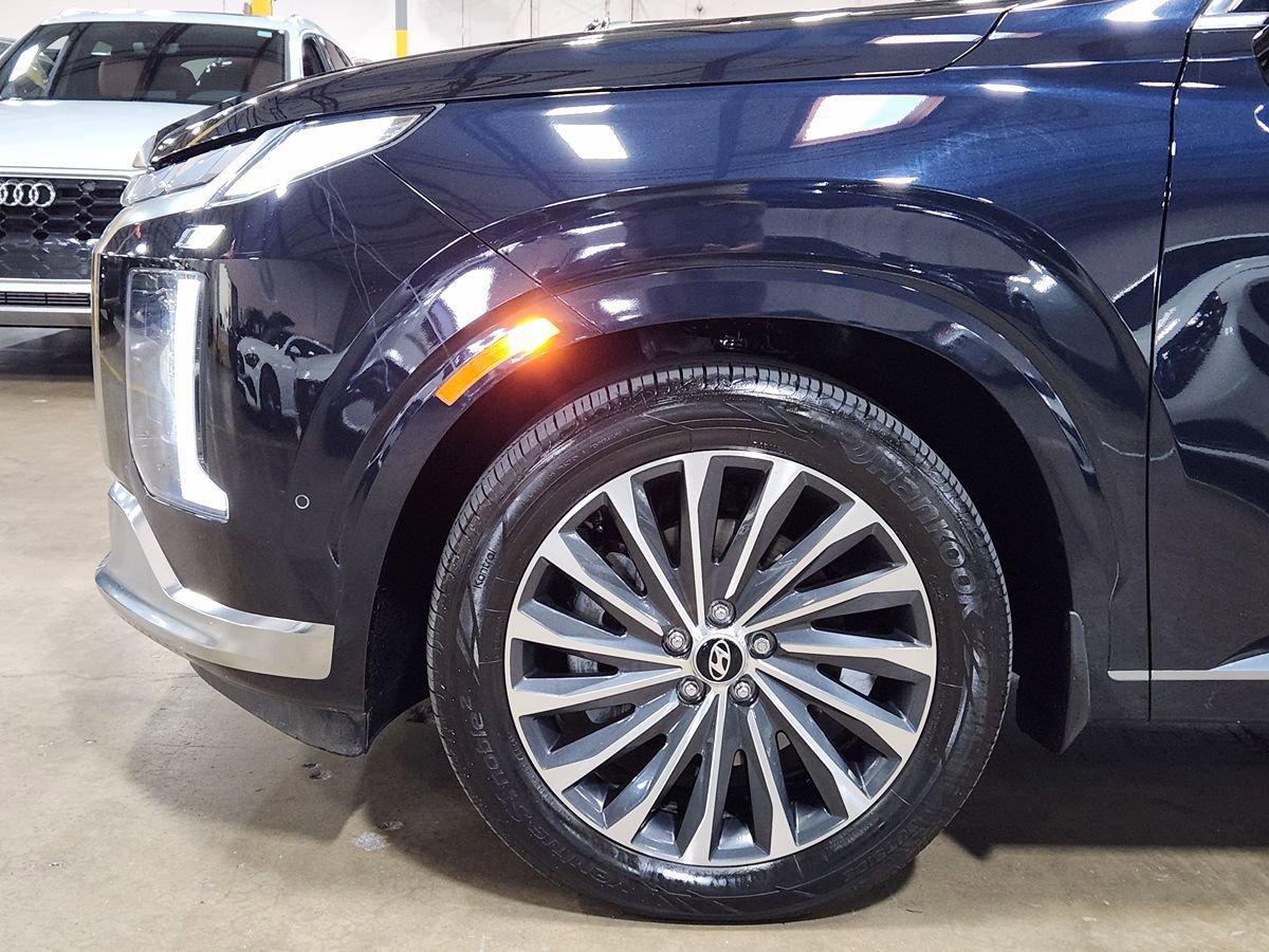 Used 2025 Hyundai Palisade Calligraphy FWD image 5