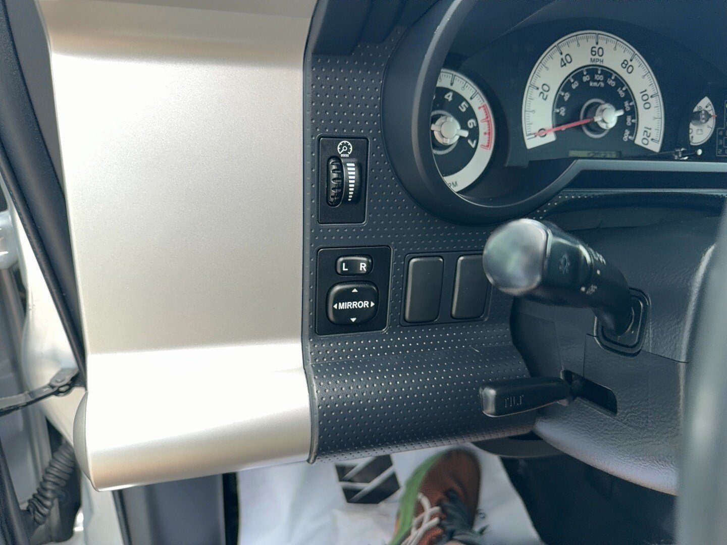 Used 2007 Toyota FJ Cruiser 4WD image 11