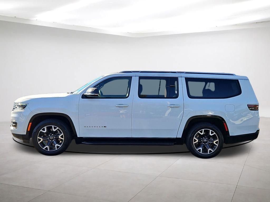 Used 2024 Jeep Wagoneer L Series III w/ Flexible Seating Group image 4