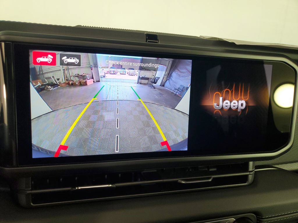 New 2026 Jeep Wrangler Unlimited Rubicon AWD/4WD image 24