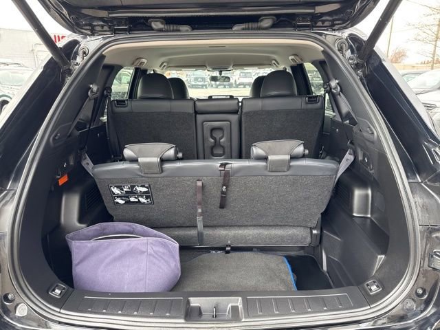 Used 2025 Mitsubishi Outlander SE image 23